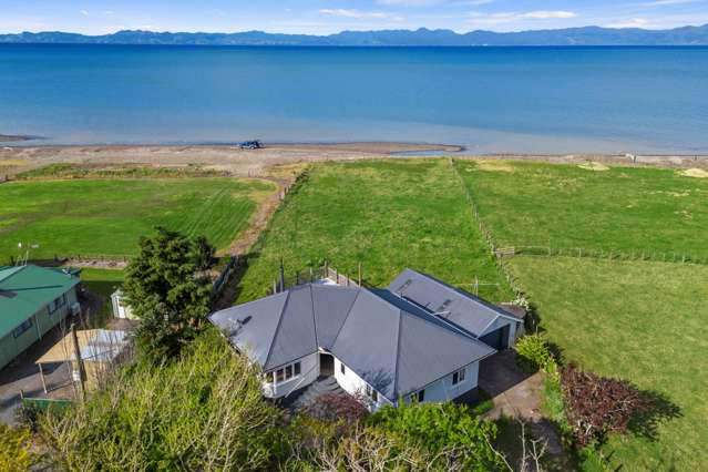 1620 East Coast Road Whakatiwai_2