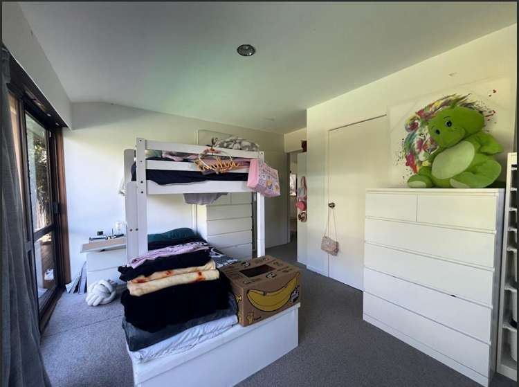 24 Bond Crescent Forrest Hill_14