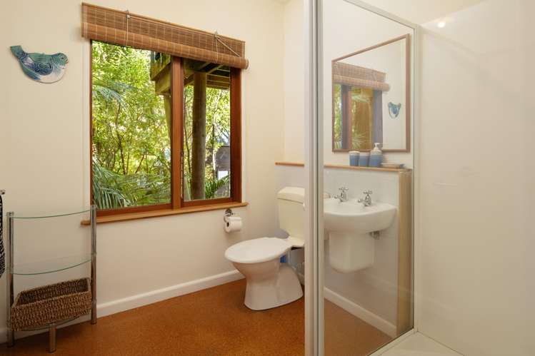 19 Tara Bay Road Te Mahia_21