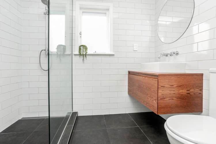 44 Arawa Street New Lynn_13