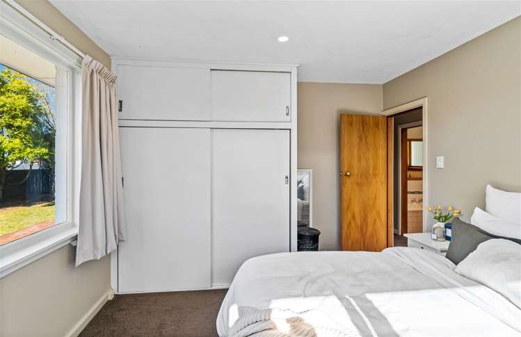 57 West-Watson Avenue Hillmorton_10