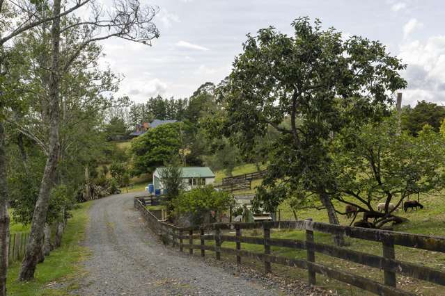 237 Pukeatua Road Maungatapere_3
