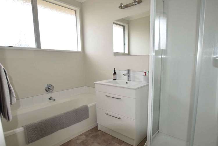 17b Valecrest Avenue Parklands_11