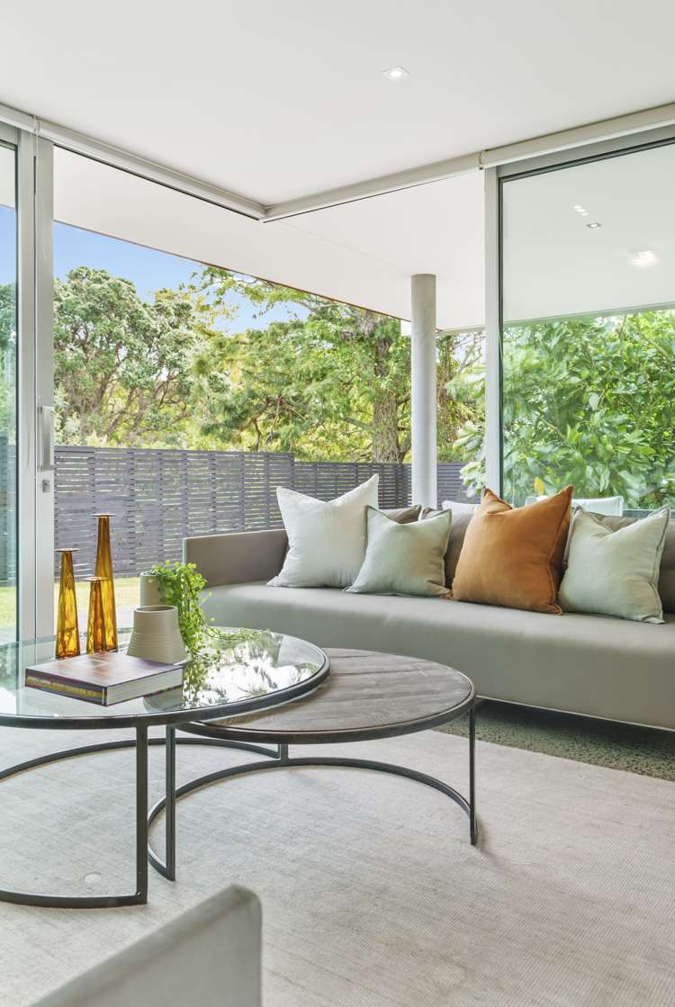 451 East Coast Road Murrays Bay_17