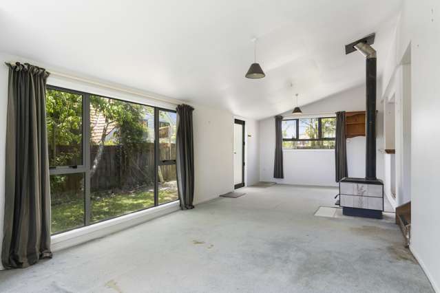 304 Glengarry Road Glen Eden_2