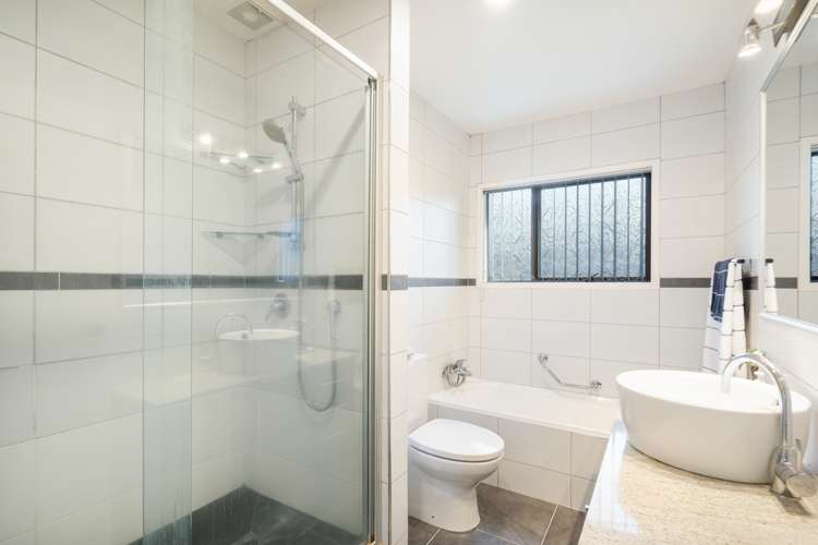 10 Castleton Drive Howick_41