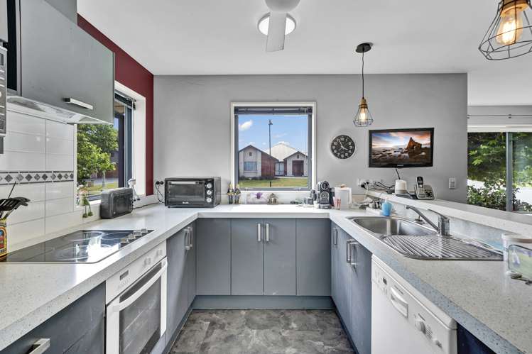 288 Southfield Drive Lincoln_15