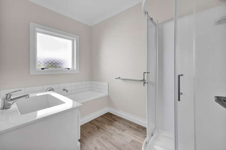 11 Orlando Street Stratford_12