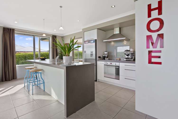 1 Parkland Rise Omokoroa_2