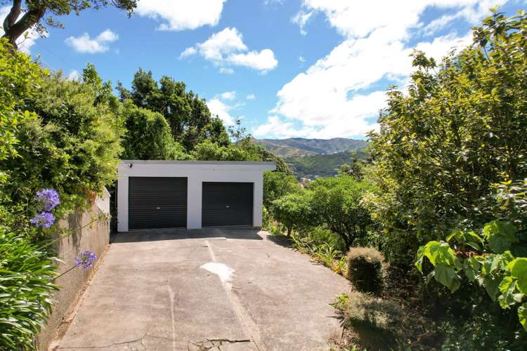 22 Liffey Crescent Island Bay_16