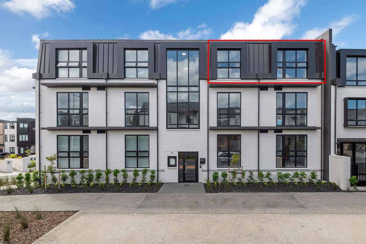 302/17 Pennant Street_5