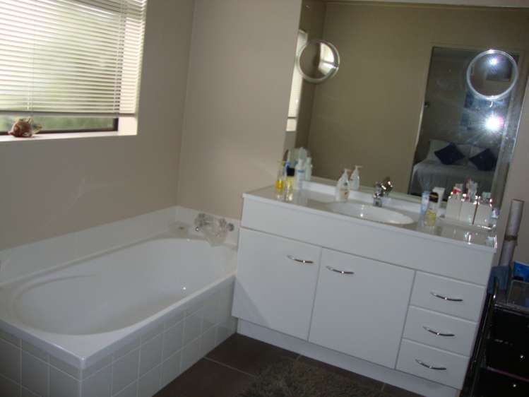 21 Francis Skinner Place Orewa_6