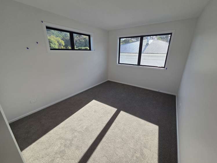 235 Main Road Tawa_11