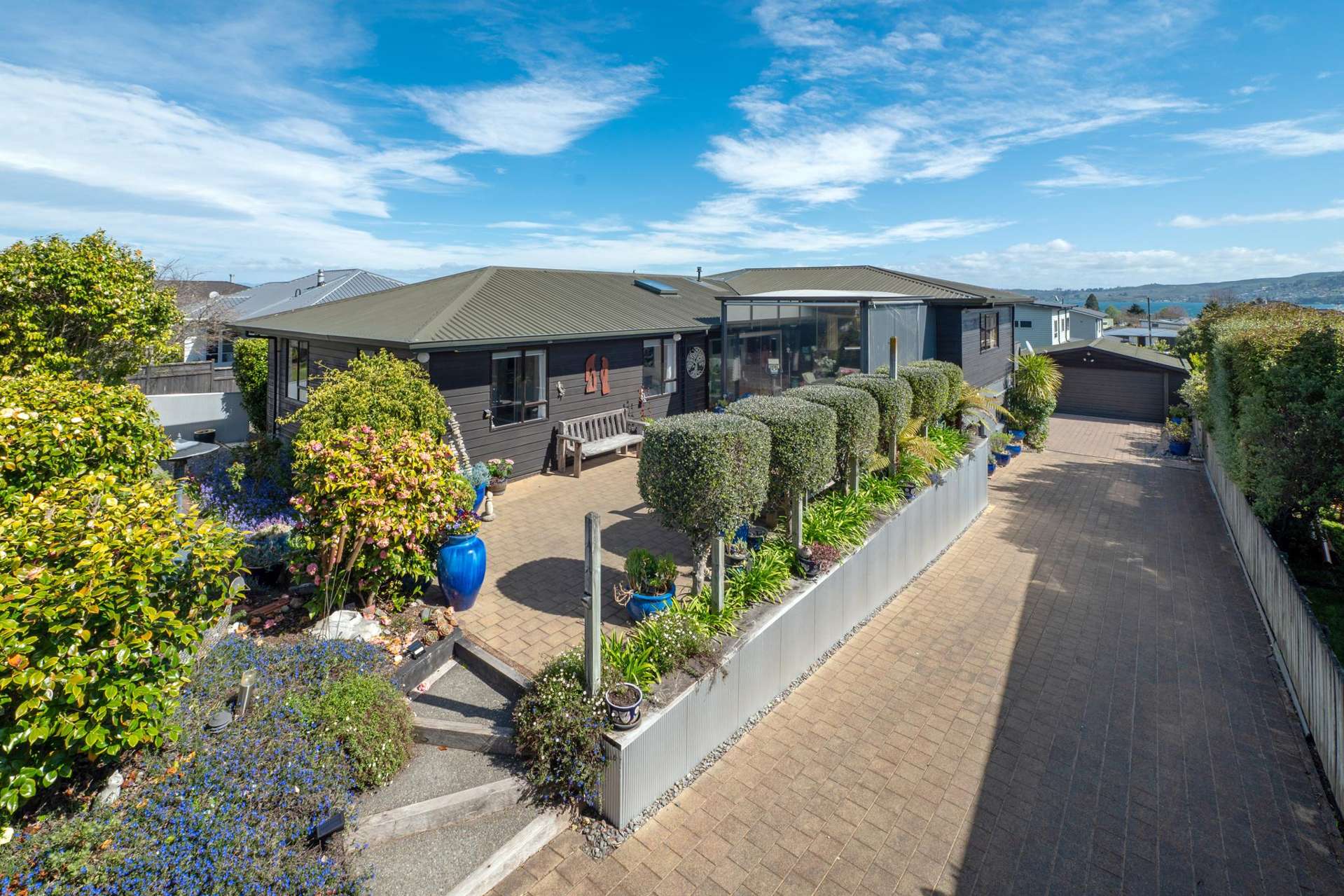 9 Gillies Avenue Central_0