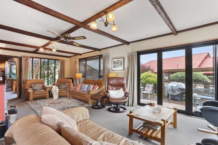 7 Yellowstone Crescent Burwood_7