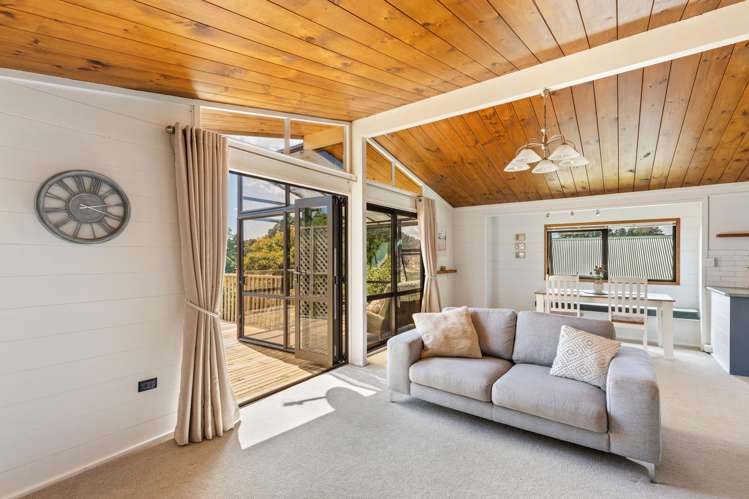 13 Lindaver Grove Merrilands_8