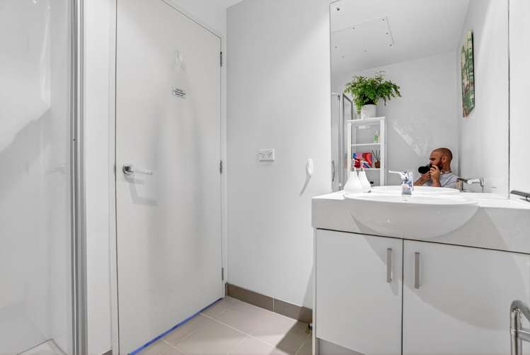 E3/71 Spencer Road Albany_17