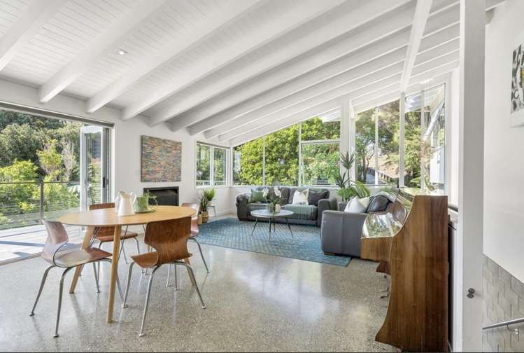 77 Onetangi Road 1742_1
