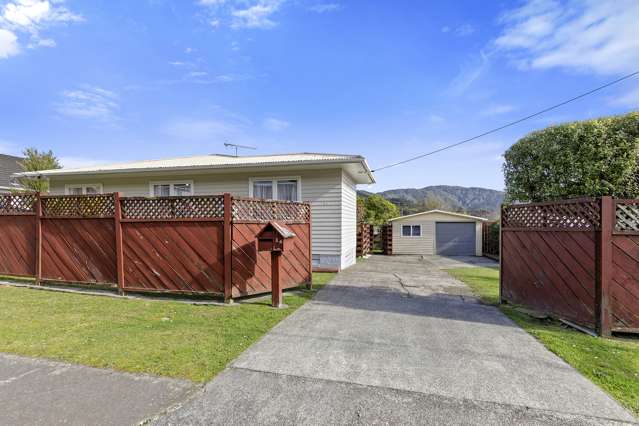 34 Petrie Street Wainuiomata_1