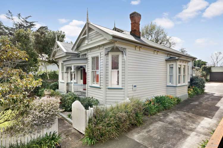 196 Carrington Road Mount Albert_18