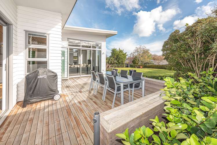 9 Lithgow Drive Otamatea_6