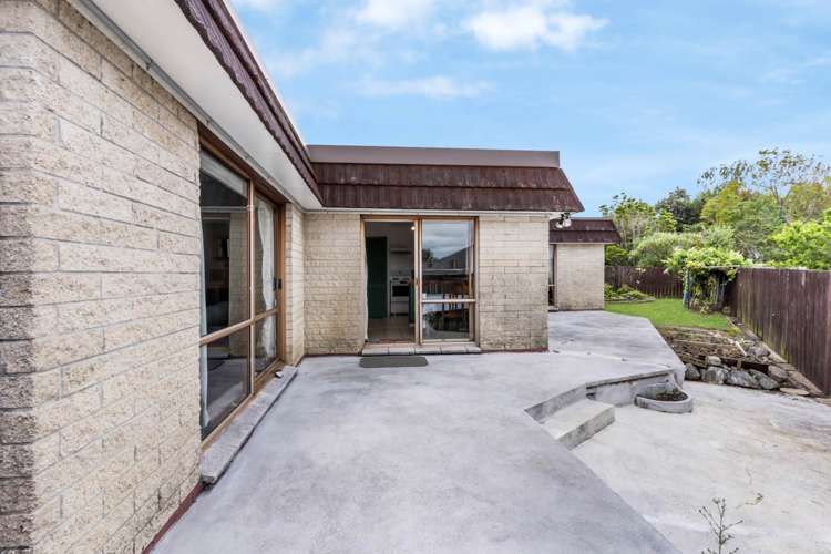 1/12 Diorella Drive Clover Park_6