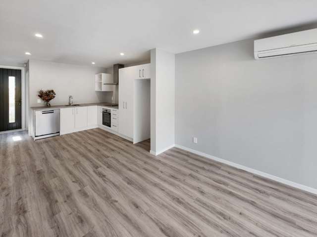 2/41 Main Road Wainuiomata_4