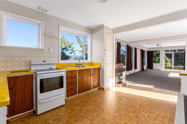 15 Kiriwai Road Paremata_2