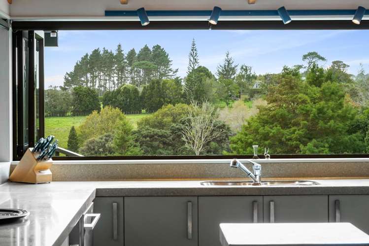 37 Lloyd Road Riverhead_7