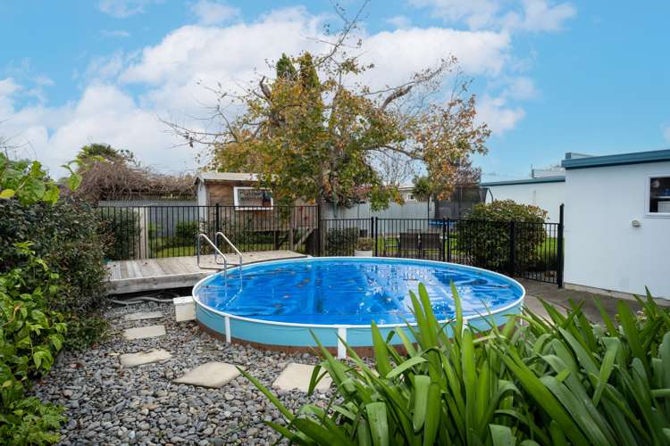 8 Menin Road Onekawa_10