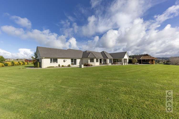 1242 State Highway 16 Waimauku_26