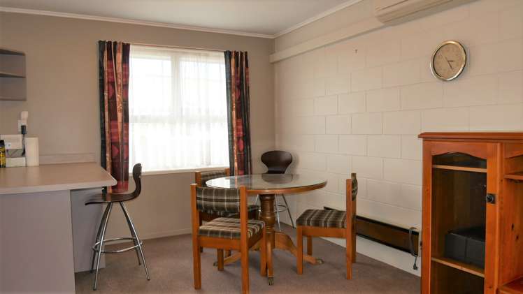 2/12 Grey Street Putaruru_14