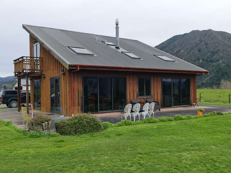 72 Hotham Street Murchison_21