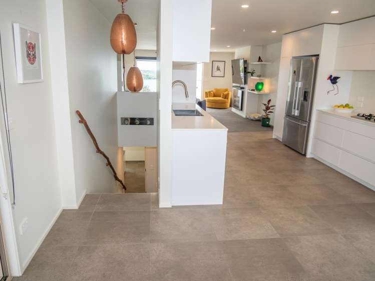 16 Rangikapiti Road Coopers Beach_16