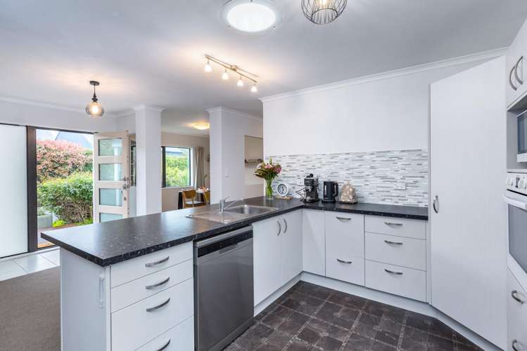 6 West Street Greytown_12