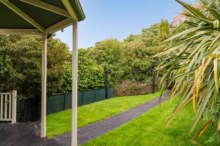 3 Strathmore Crescent Roslyn_37
