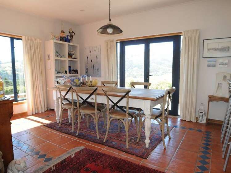 6489 Christchurch Akaroa Road Robinsons Bay_13