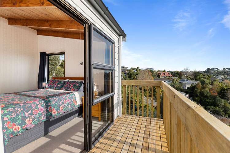 2/4 Danbury Drive Torbay_12