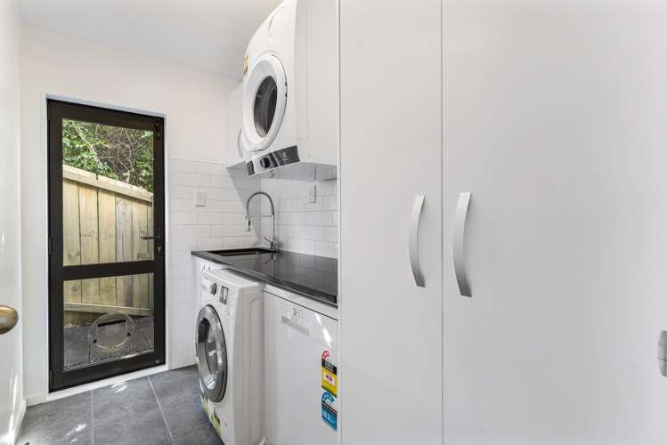 93a Fairclough Road Beach Haven_15