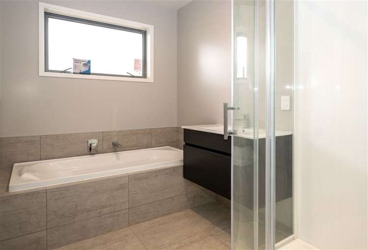 16 Corsair Crescent Burleigh_11