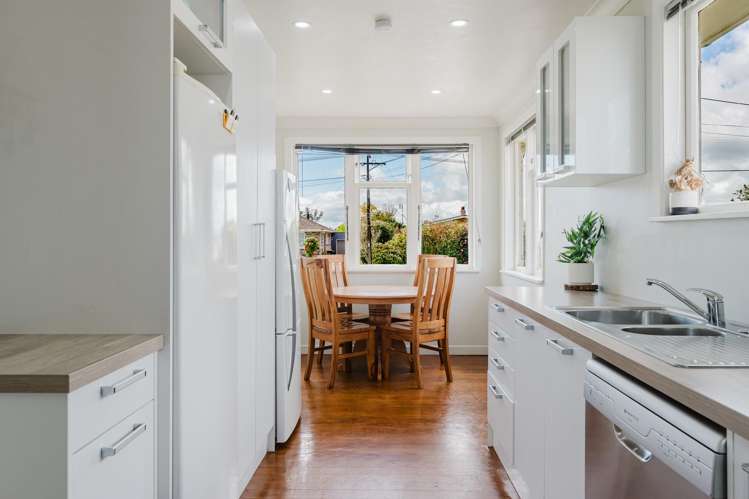 965 Hazelmere Crescent_5