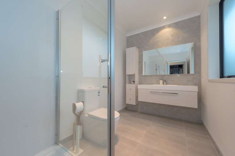 18 West Thompson Street Leamington_7