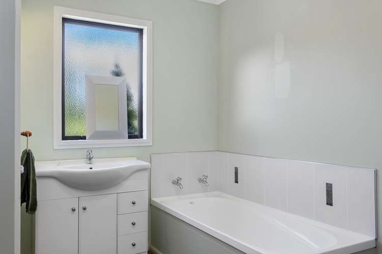 2570 South Eyre Road West Eyreton_8