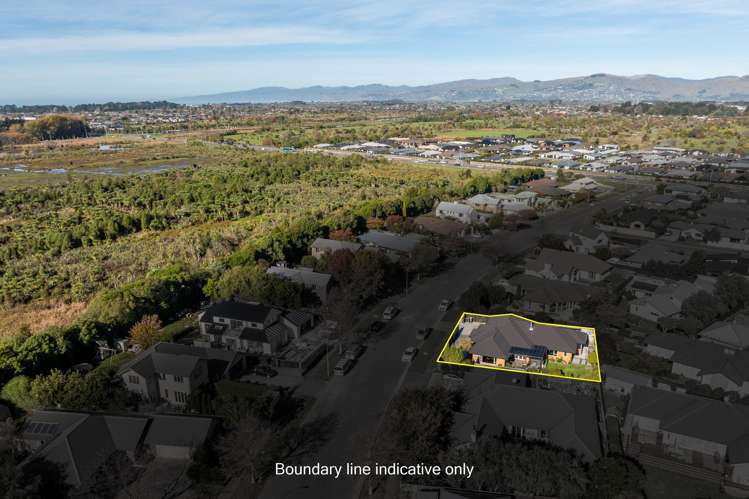 56 Travis Country Drive Burwood_32