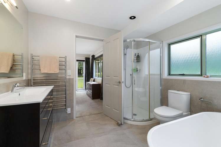 11 Helland Drive Bombay_12