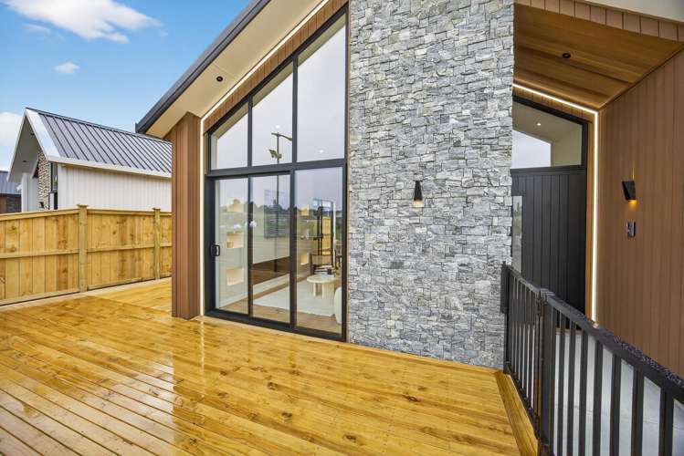 8 Tuwai Crescent Opaheke_25