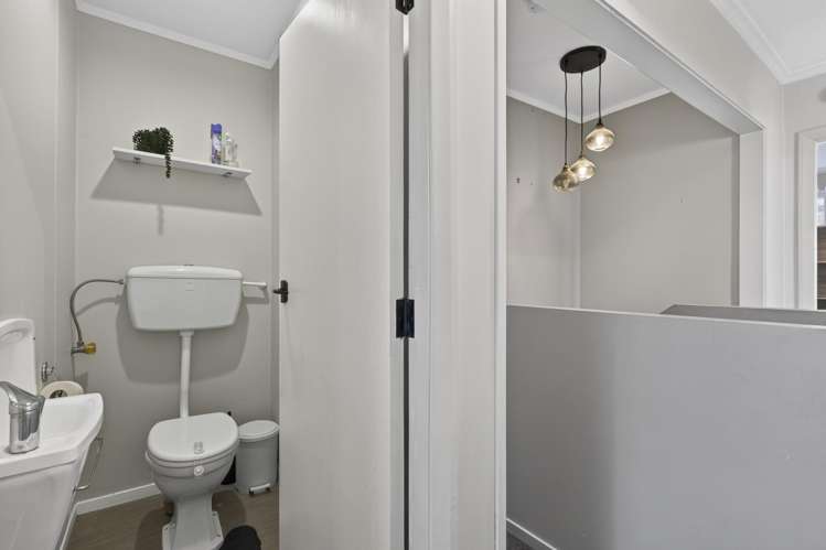 61 Clawton Street Westown_15