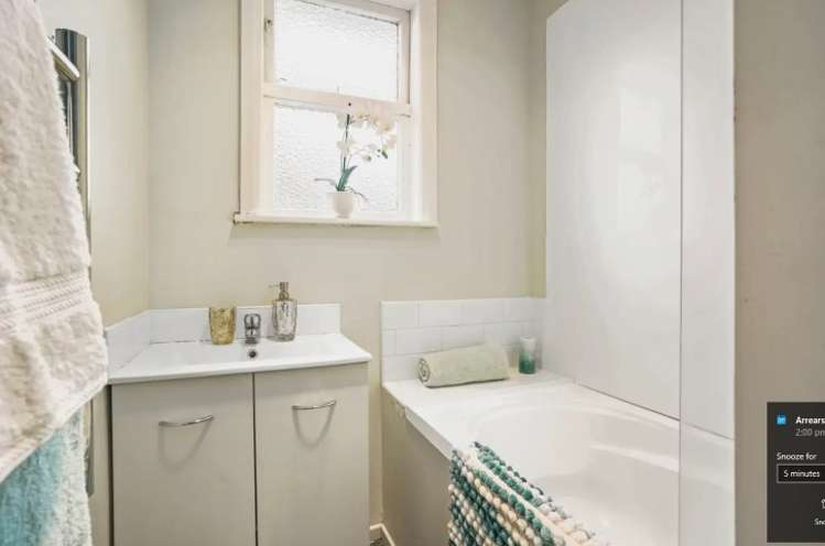 33 Pinfold Avenue 1074_3