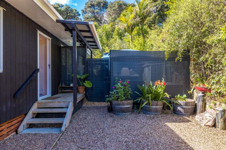 47 Whakarite Road Ostend_2