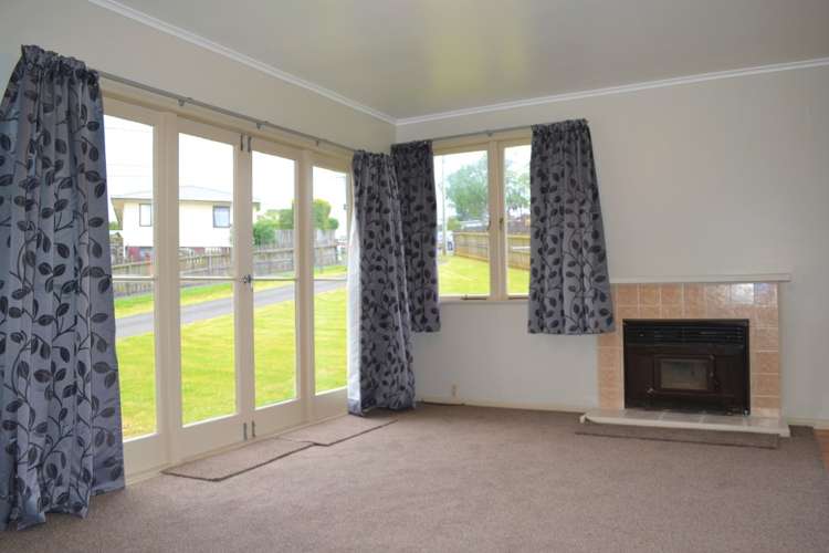 11 Rayma Place Mount Wellington_1